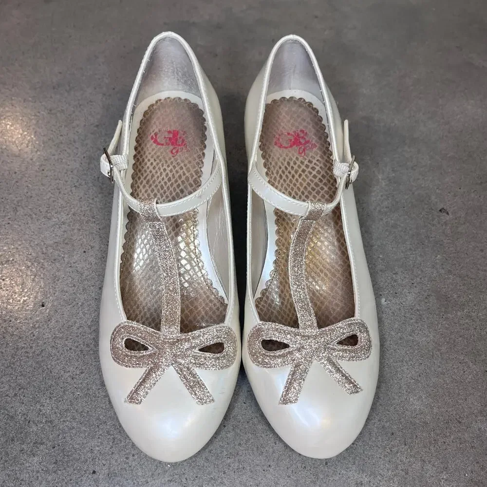 Gianni Bini girls Ivory cream gold bow low wedge heel formal dress shoes size 3